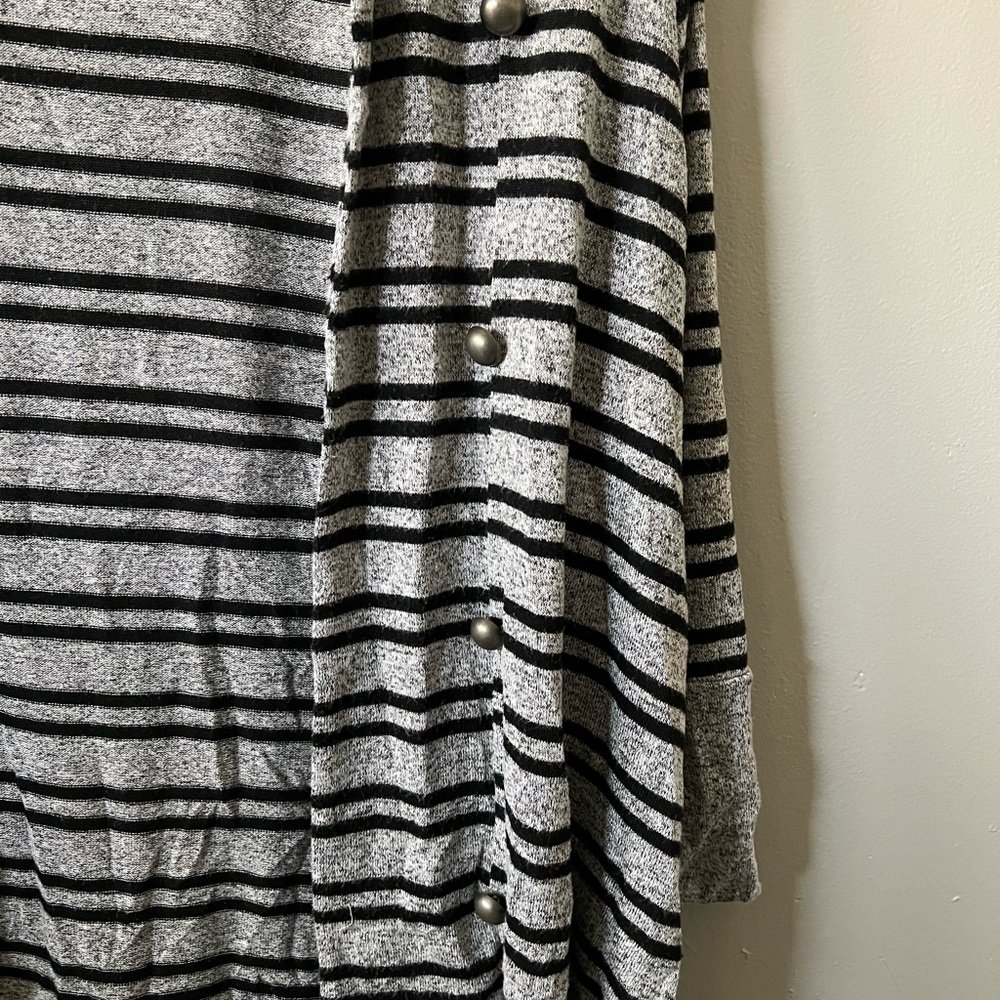 Plus Size Maurices Open Striped Light Cardigan Wi… - image 2